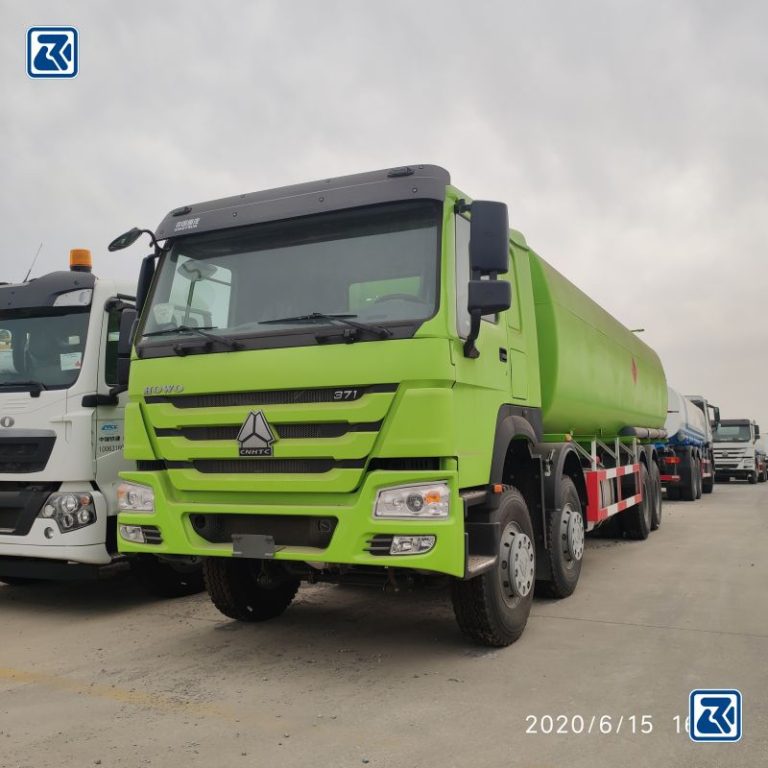 HOWO 8X4 Camión cisterna para la venta